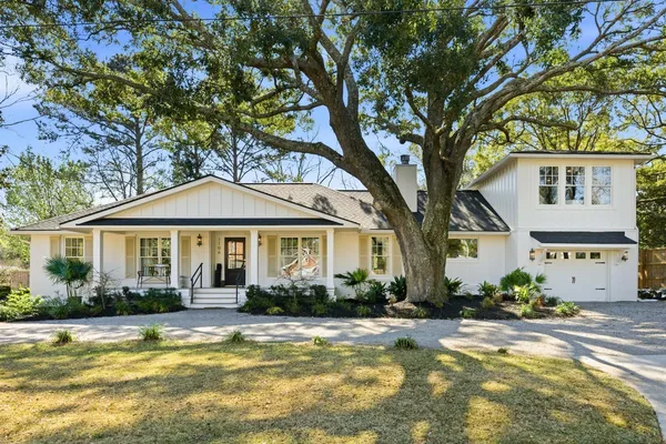 $2,425,000 | 1106 Meadowcroft Lane, Mount Pleasant, SC 29464