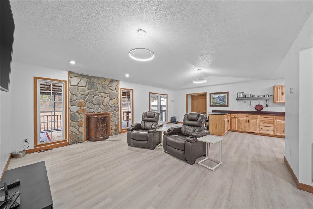 640 Old Rock Quarry Road Enoree, SC 29335 - Photo 4 of 28