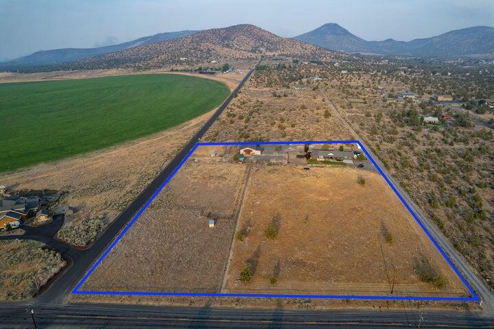 13302 Shumway Road Powell Butte, OR 97753 - Photo 2 of 51 SR2