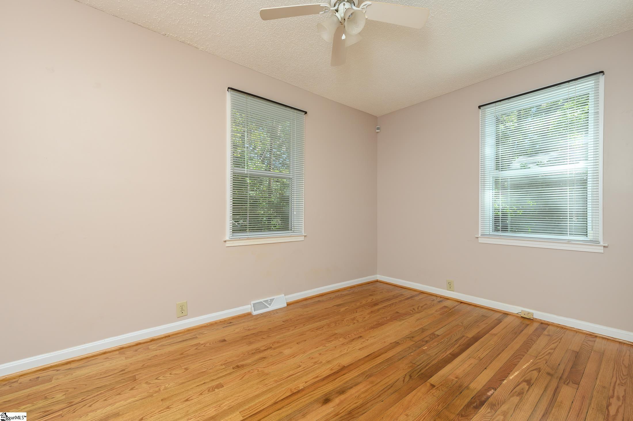 886 Greenville Street Pendleton, SC 29670 - Photo 14 of 29 Gallery Image 14