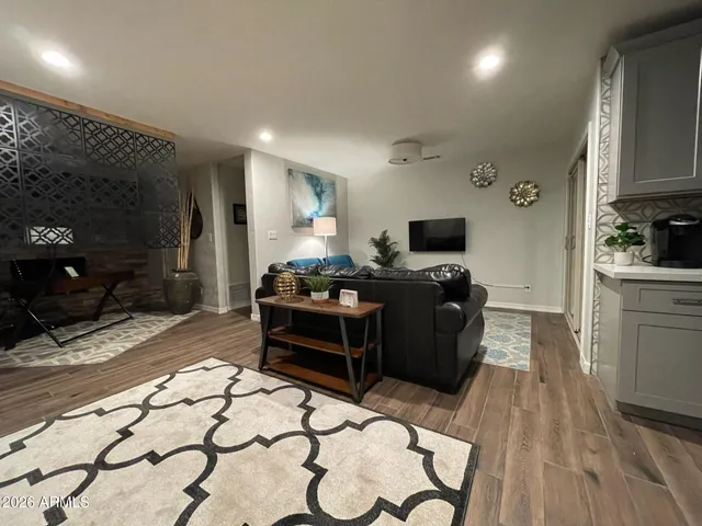 $3,200 | 1053 East Alameda Drive, Tempe, AZ 85282