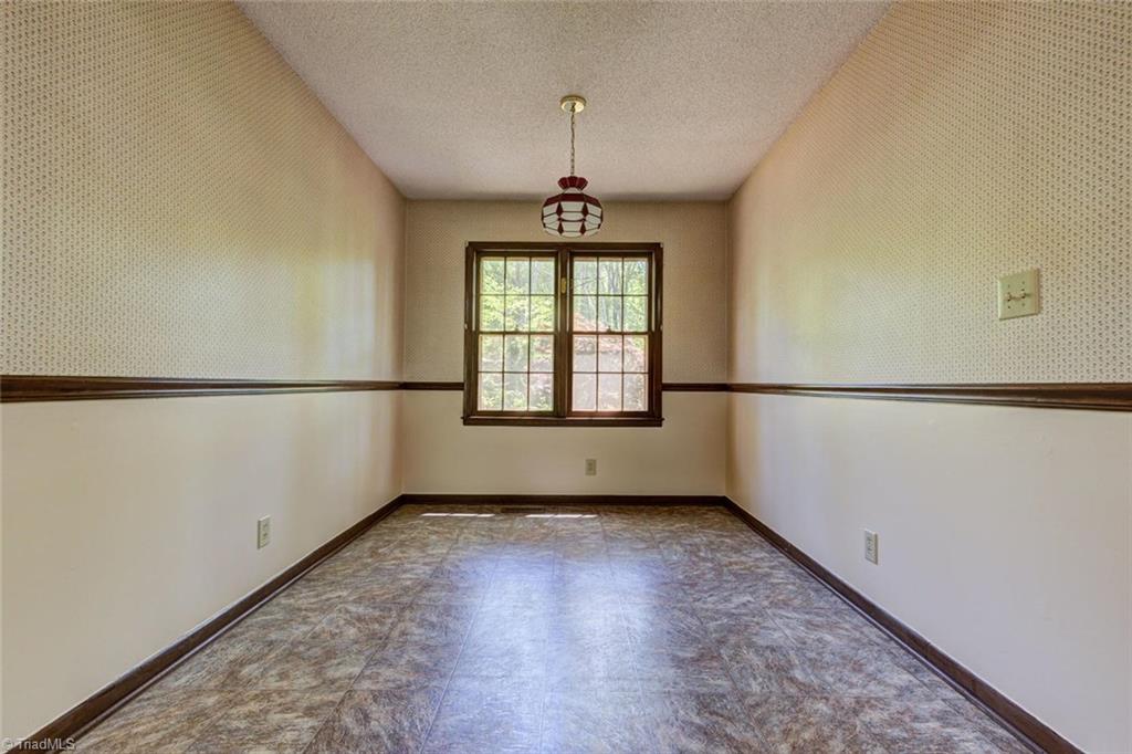 7211 Prentiss Road Greensboro, NC 27409 - Photo 14 of 30