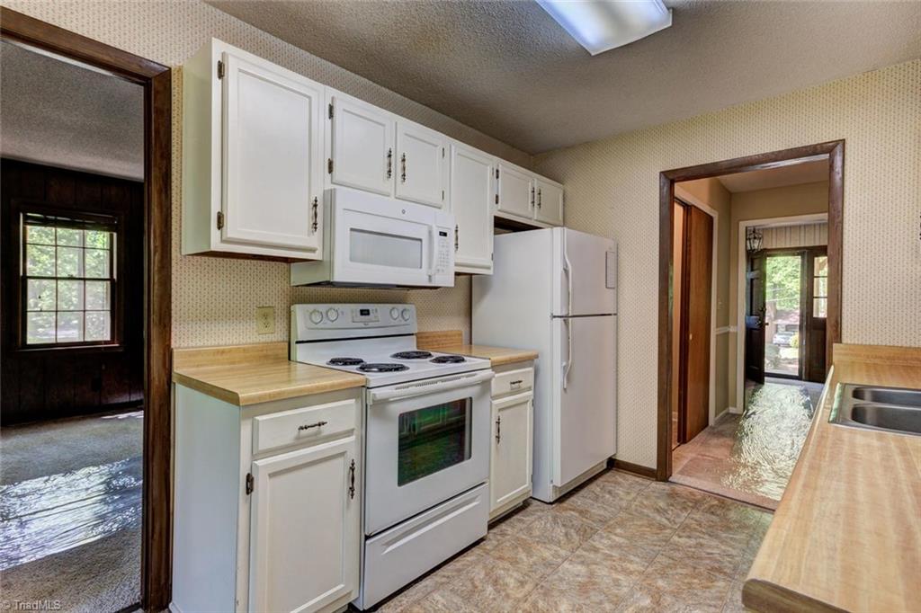 7211 Prentiss Road Greensboro, NC 27409 - Photo 16 of 30