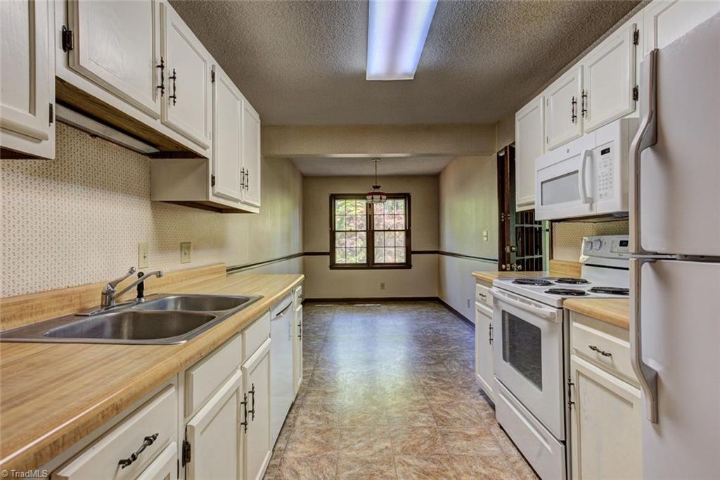 7211 Prentiss Road Greensboro, NC 27409 - Photo 18 of 30