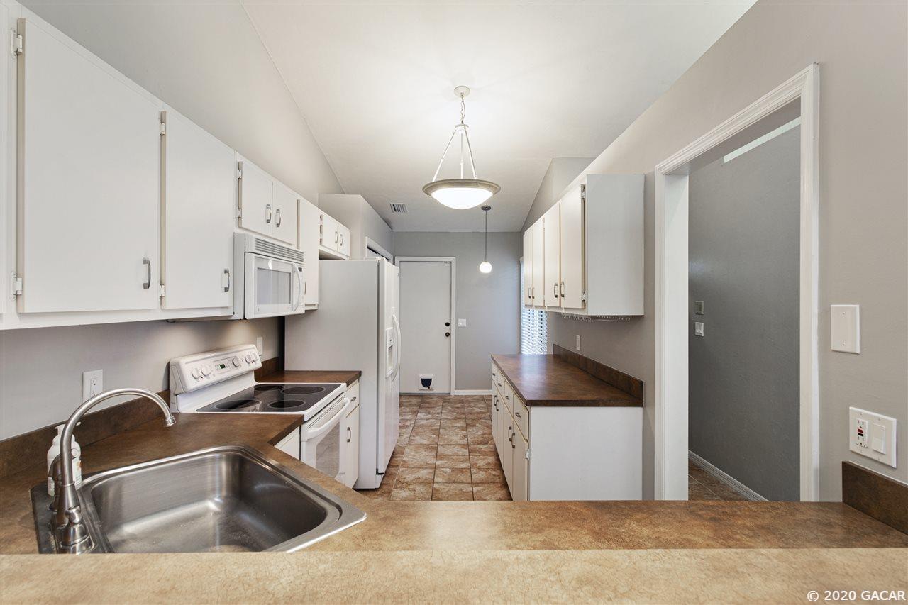 4941 Southwest 10th Lane Gainesville, FL 32607 - Photo 13 of 30