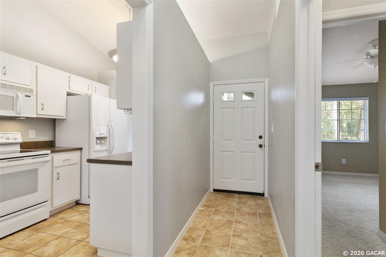 4941 Southwest 10th Lane Gainesville, FL 32607 - Photo 4 of 30