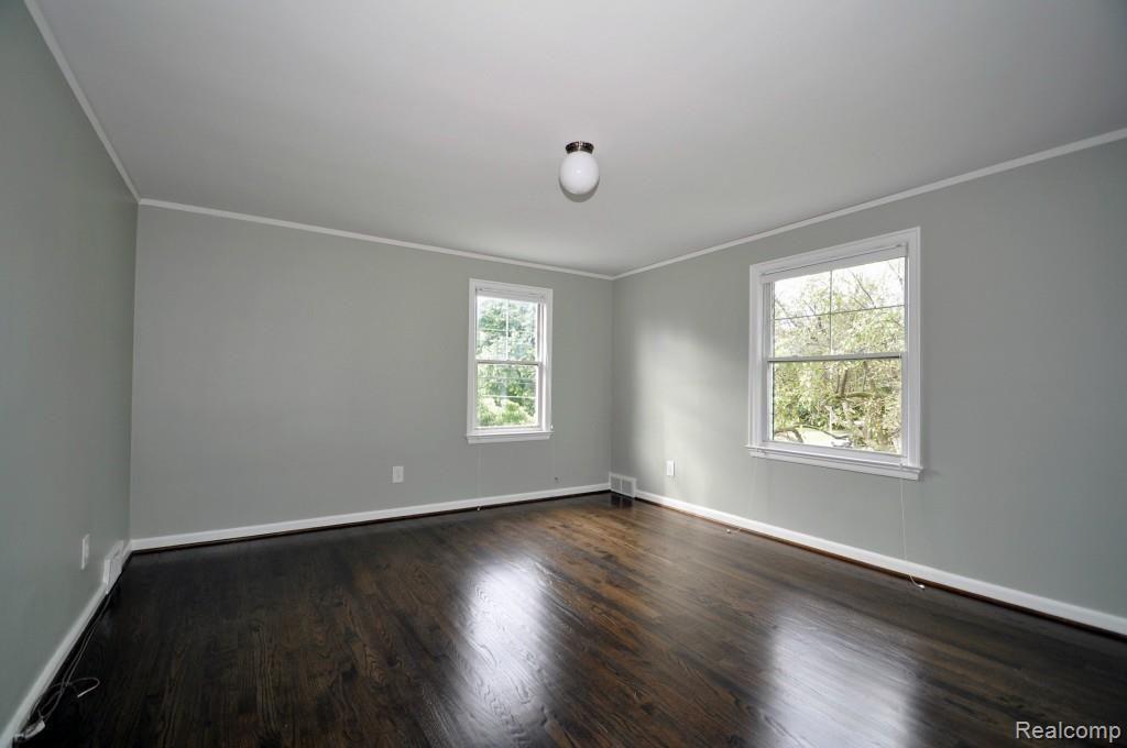 591 Renaud Road Grosse Pointe, MI 48236 - Photo 20 of 28 20.jpg