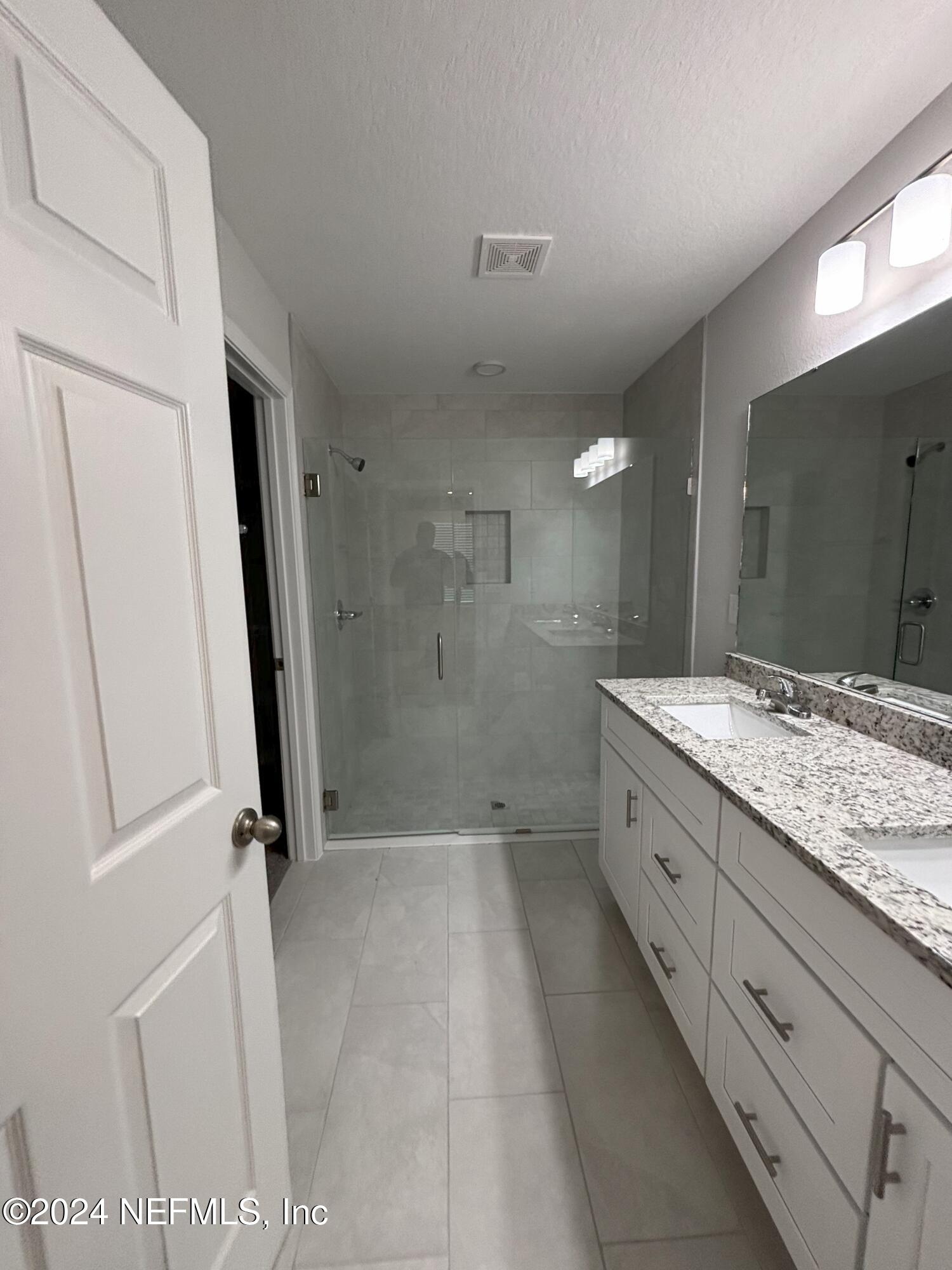 13604 Coman Road Jacksonville, FL 32218 - Photo 3 of 44 master bath