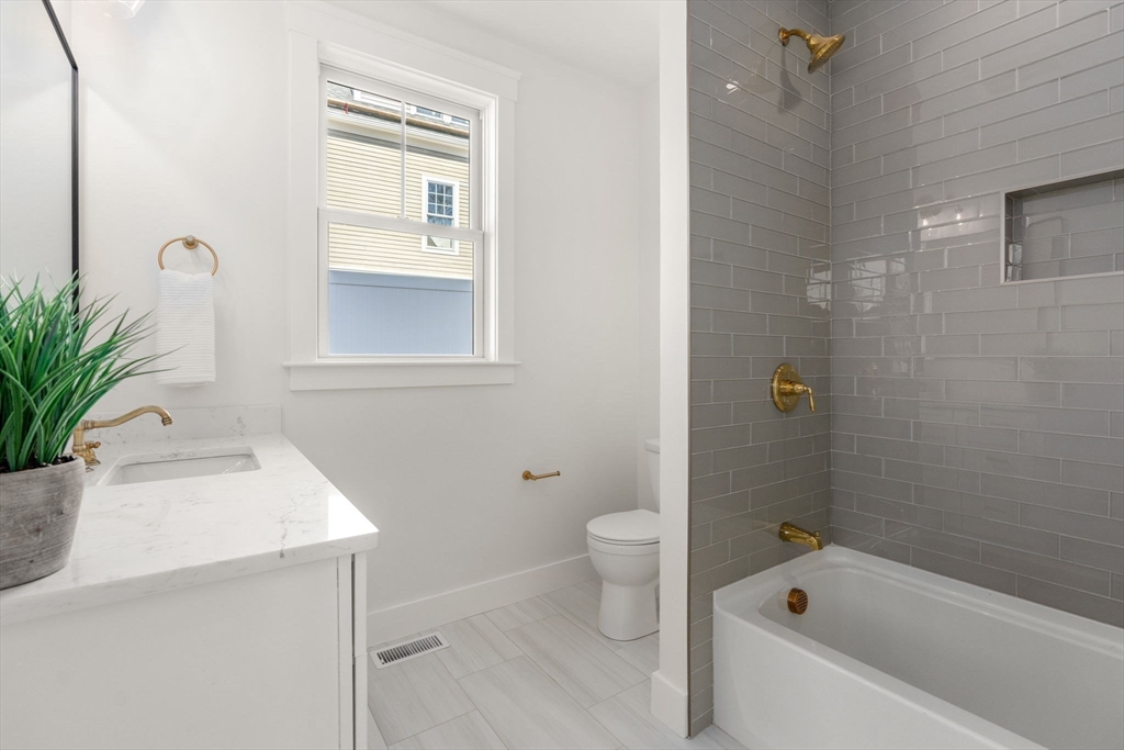 95 Wompatuck Road Hingham, MA 02043 - Photo 25 of 40 Gallery Image 25