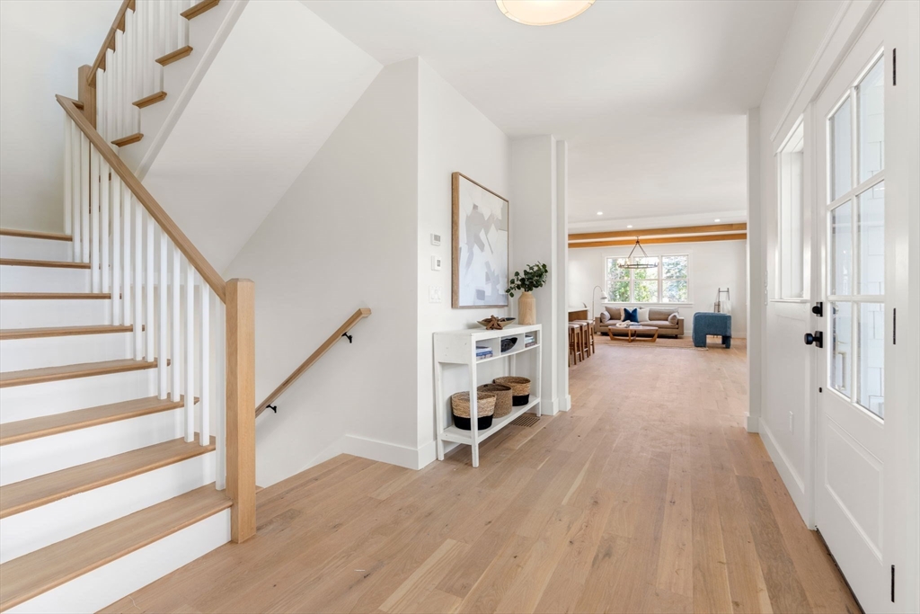95 Wompatuck Road Hingham, MA 02043 - Photo 4 of 40 Gallery Image 4