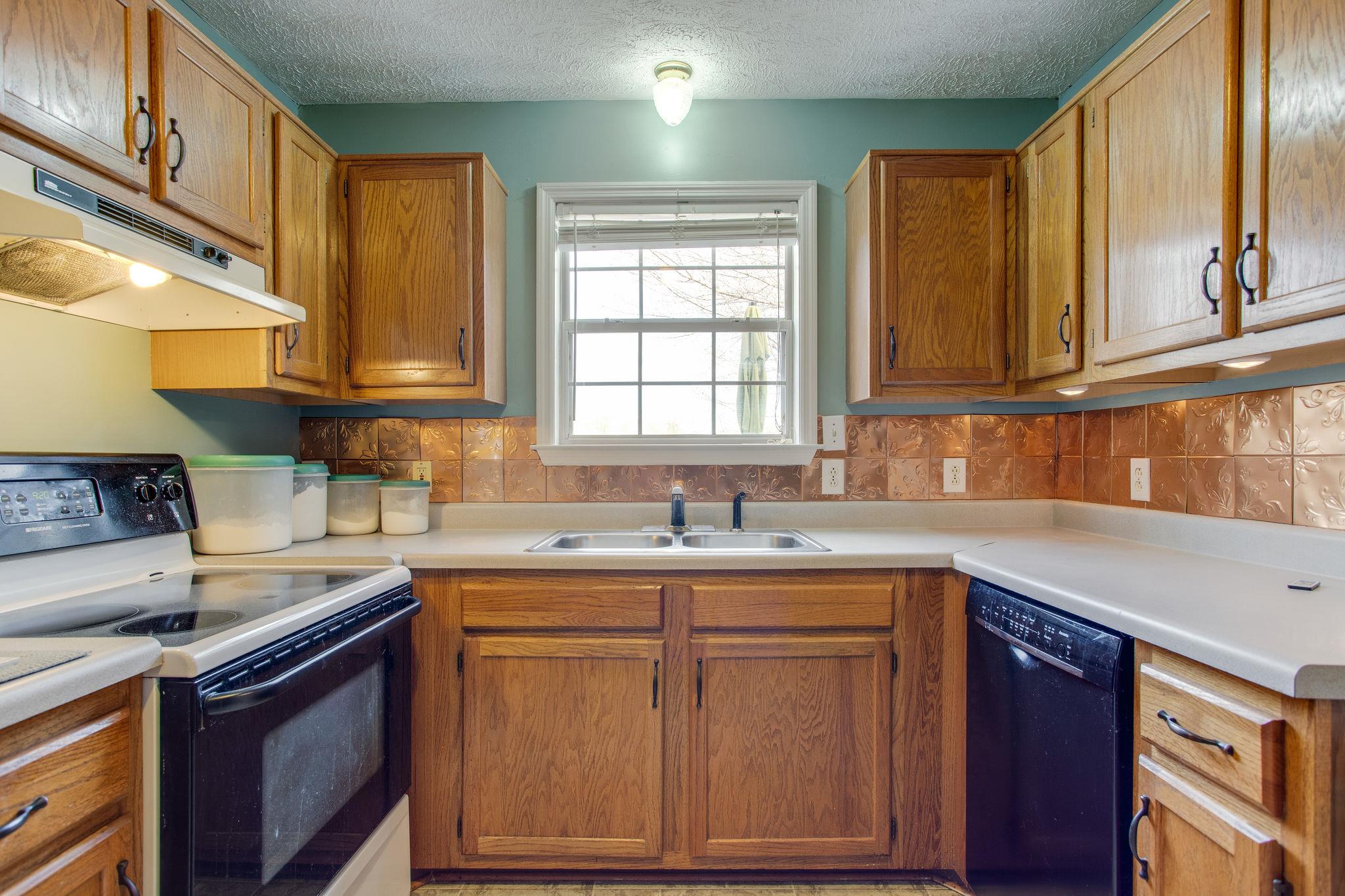 4880 Pyles Road Chapel Hill, TN 37034 - Photo 15 of 30 Gallery Image 15