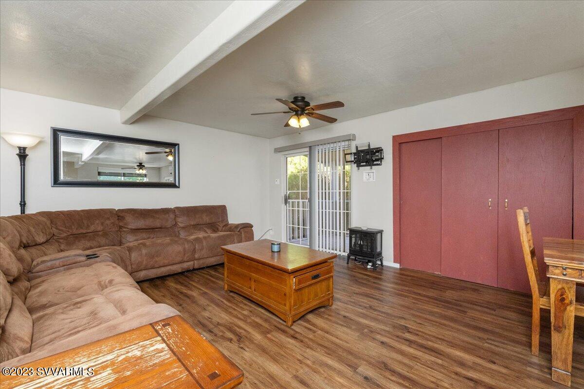5295 North Dave Wingfield Road Rimrock, AZ 86335 - Photo 11 of 39 Living Room