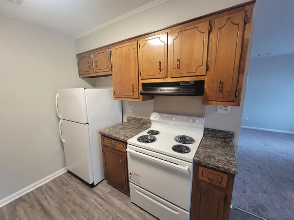 $850 | 112 Chalet North Court, North Augusta, SC 29841