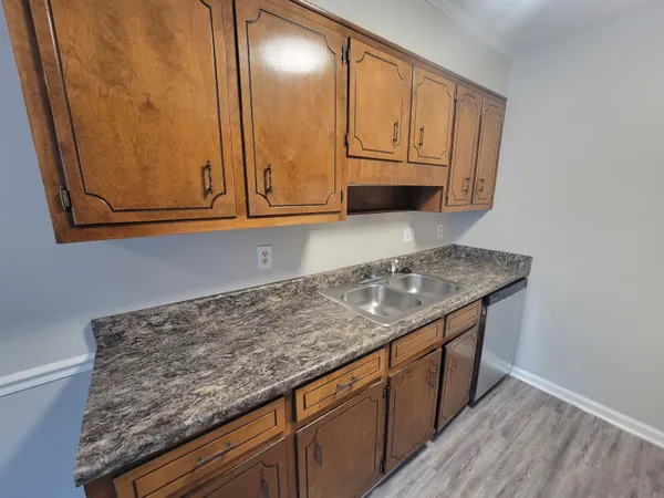 $850 | 112 Chalet North Court, North Augusta, SC 29841