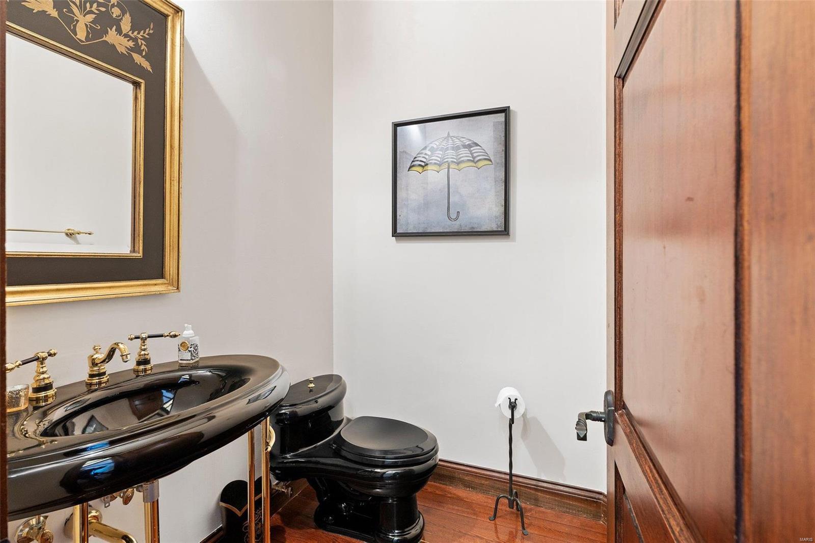 1906 Chesterfield Ridge Circle Chesterfield, MO 63017 - Photo 11 of 50 Gallery Image 11