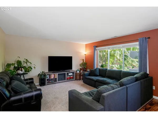 $425,000 | 2308 Northwest Sunny Lane, Albany, OR 97321