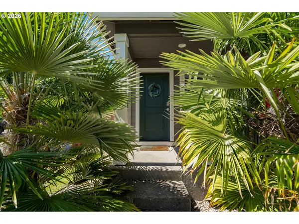 $425,000 | 2308 Northwest Sunny Lane, Albany, OR 97321