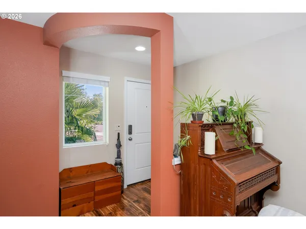 $425,000 | 2308 Northwest Sunny Lane, Albany, OR 97321