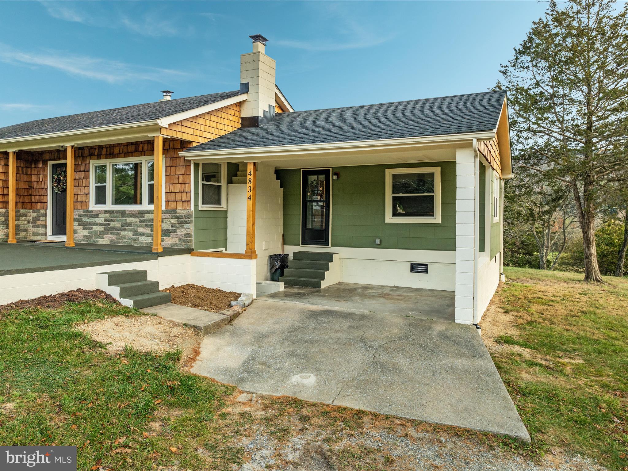 4834 Fort Valley Road Fort Valley, VA 22652 - Photo 25 of 45 Side covered entrance to home