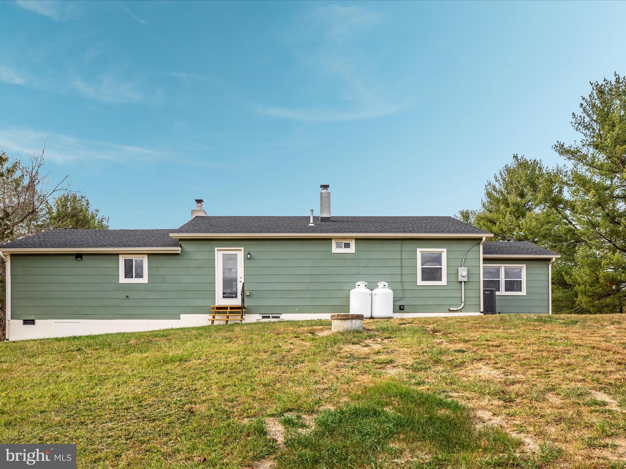4834 Fort Valley Road Fort Valley, VA 22652 - Photo 33 of 45 Rear view of home