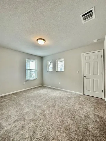 $2,050 | 124 MacArthur Drive, Leander, TX 78641