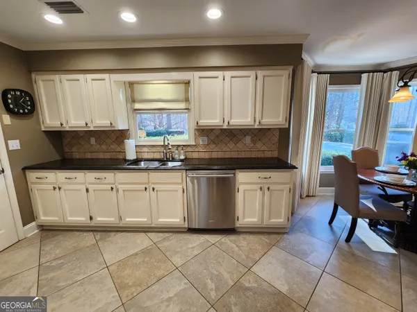 $3,000 | 180 Sycamore Bend, Fayetteville, GA 30214