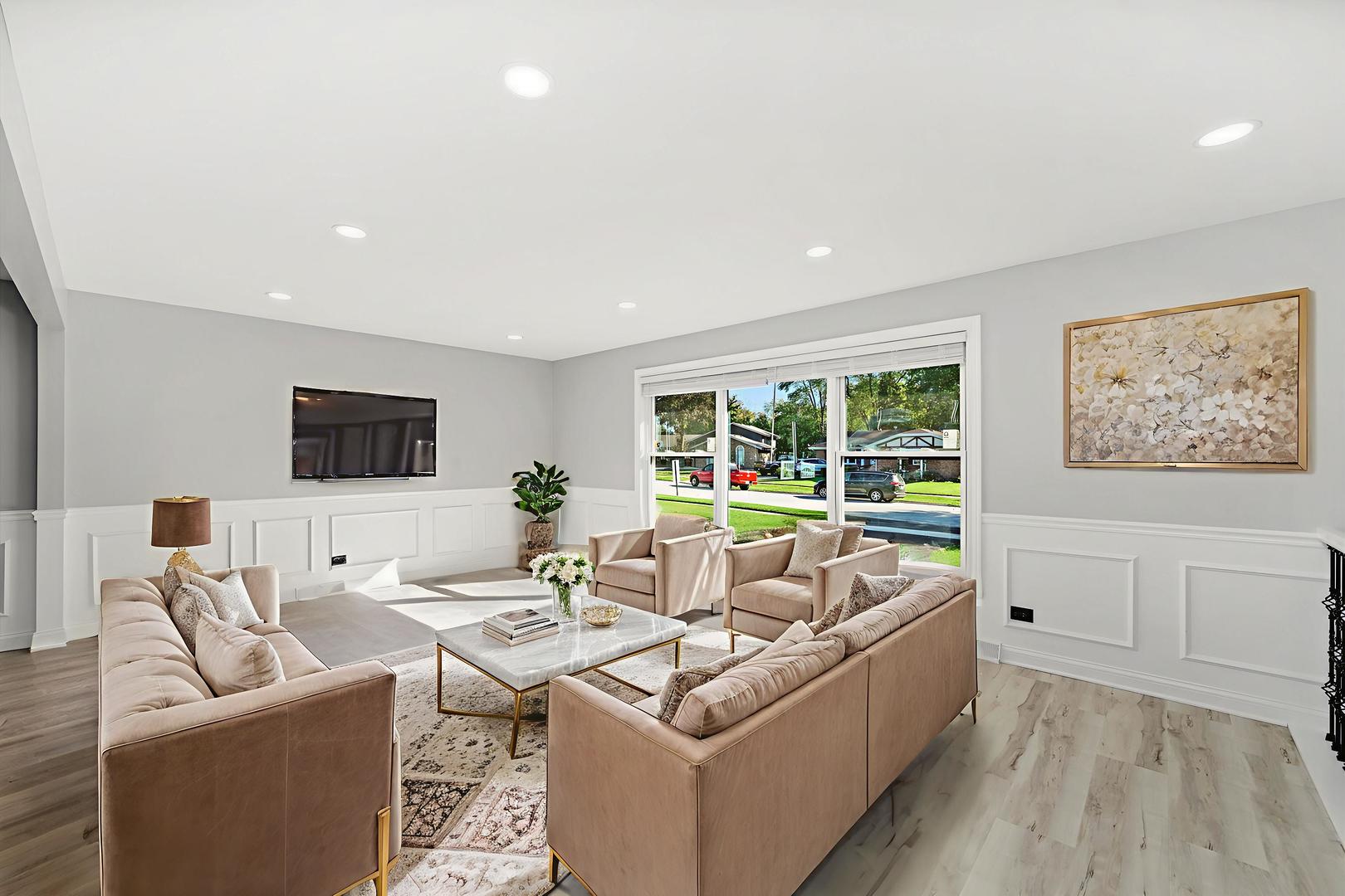 513 Chestnut Lane Beecher, IL 60401 - Photo 4 of 38 a living room with furniture and a flat screen tv