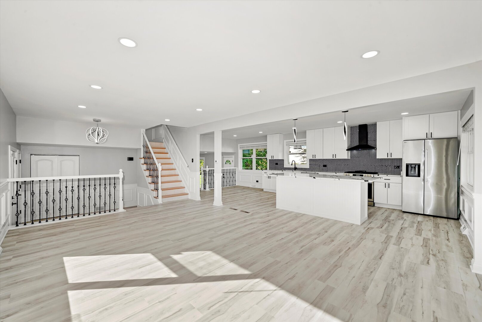 513 Chestnut Lane Beecher, IL 60401 - Photo 7 of 38 a view of kitchen with wooden floor and electronic appliances