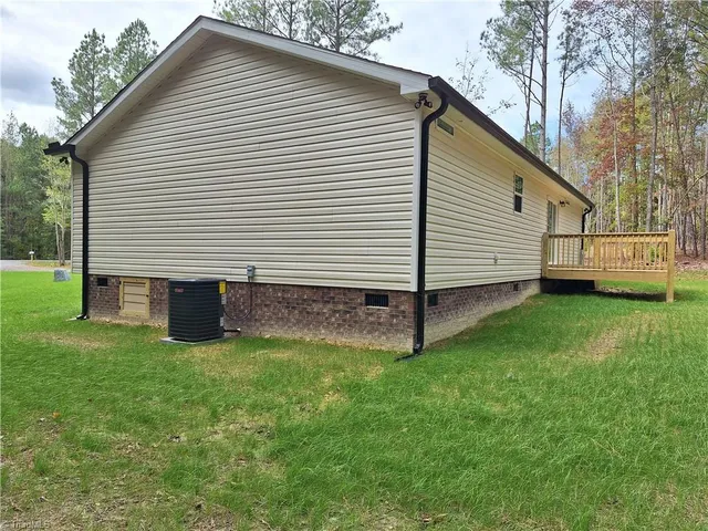 $289,900 | 6201 Whites Chapel Road, Staley, NC 27355