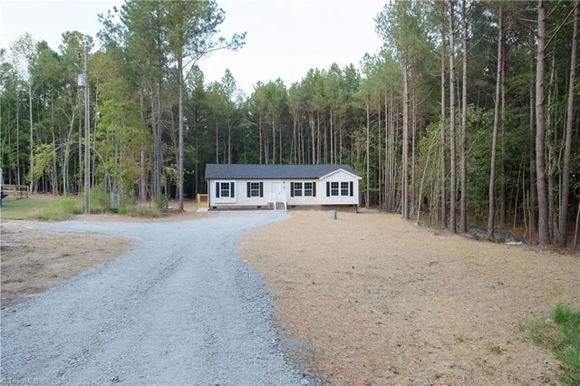 $289,900 | 6201 Whites Chapel Road, Staley, NC 27355
