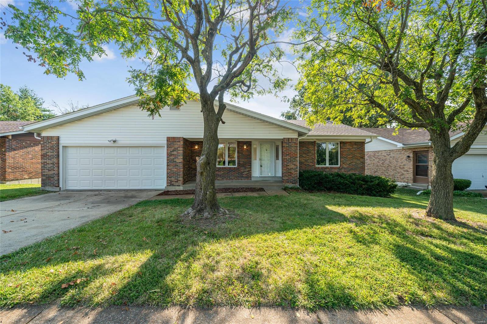 507 Buckley Road St. Louis, MO 63125 - Photo 2 of 22 Gallery Image 2