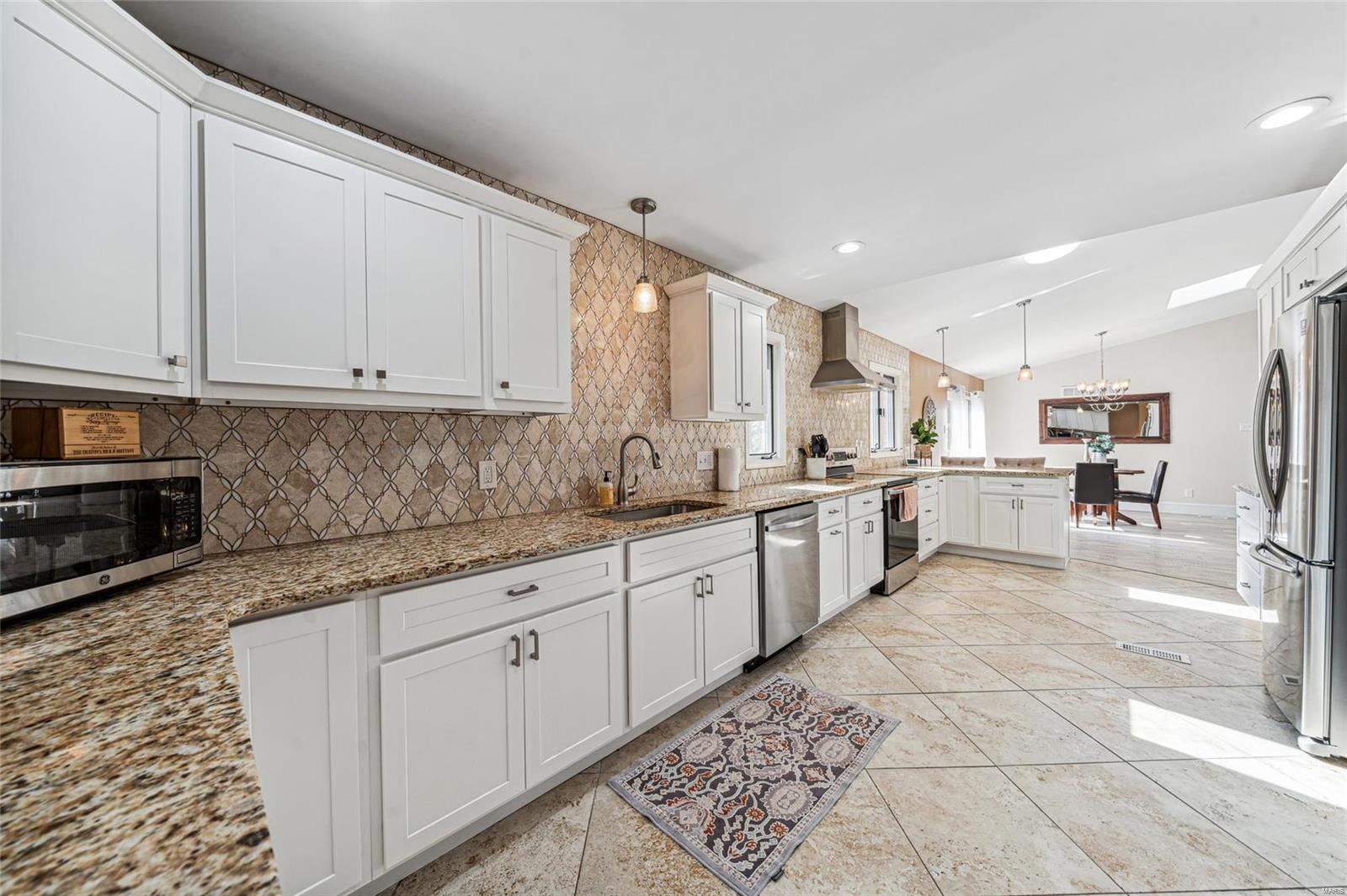 507 Buckley Road St. Louis, MO 63125 - Photo 7 of 22 Gallery Image 7