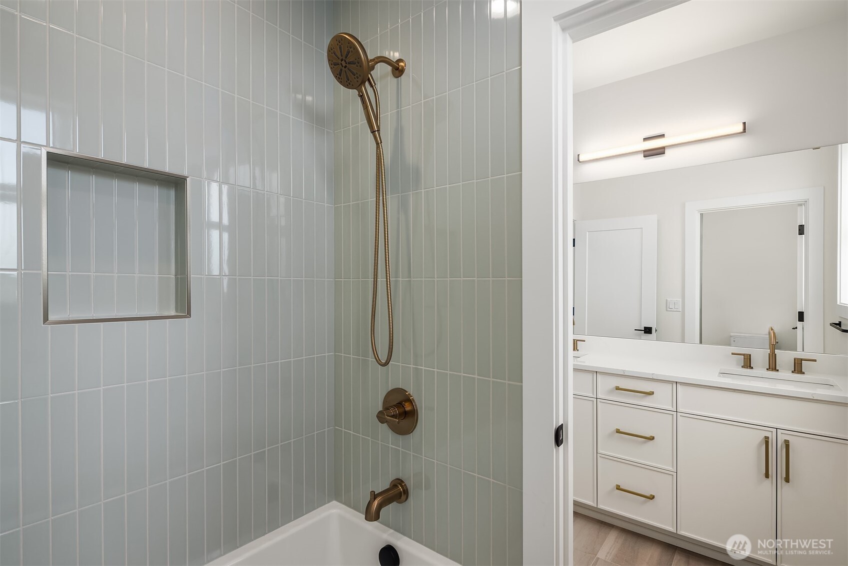 465 Orcas Avenue Northeast Renton, WA 98059 - Photo 35 of 40