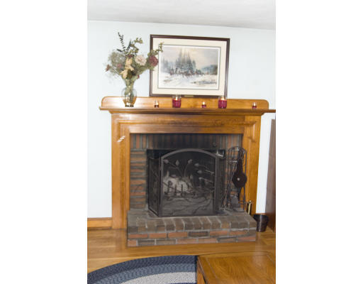 31 Van Norden Road Reading, MA 01867 - Photo 8 of 12 Gallery Image 8