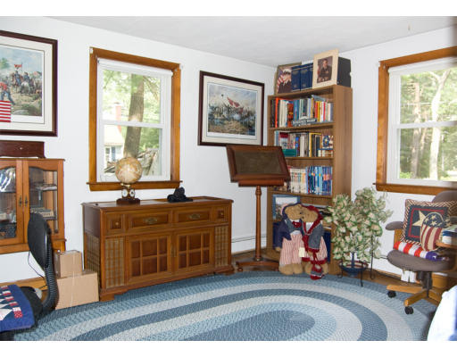 31 Van Norden Road Reading, MA 01867 - Photo 10 of 12 Gallery Image 10
