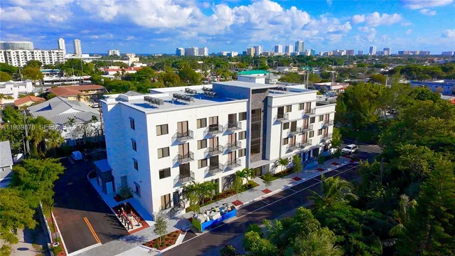 $2,000 | Old Pompano, Pompano Beach, FL 33060