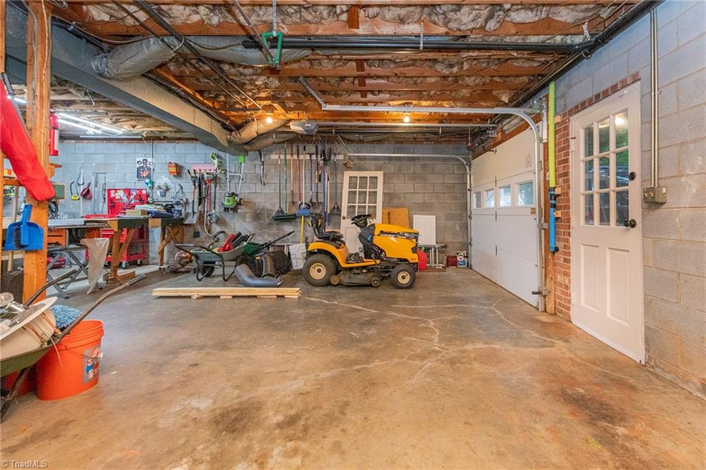 4800 Ina Lane Walkertown, NC 27051 - Photo 38 of 49