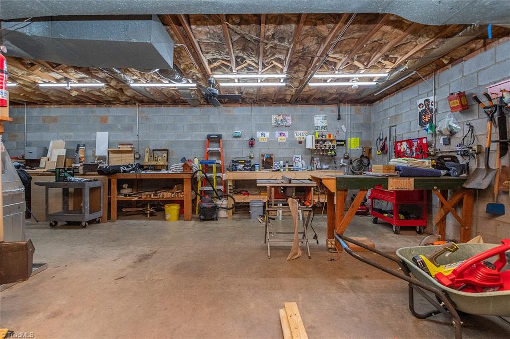 4800 Ina Lane Walkertown, NC 27051 - Photo 39 of 49