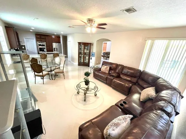 $5,550 | 10454 Galleria Street, Wellington, FL 33414