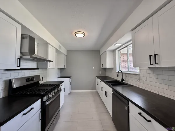 $225,000 | 325 Marilyn Drive, Baton Rouge, LA 70815