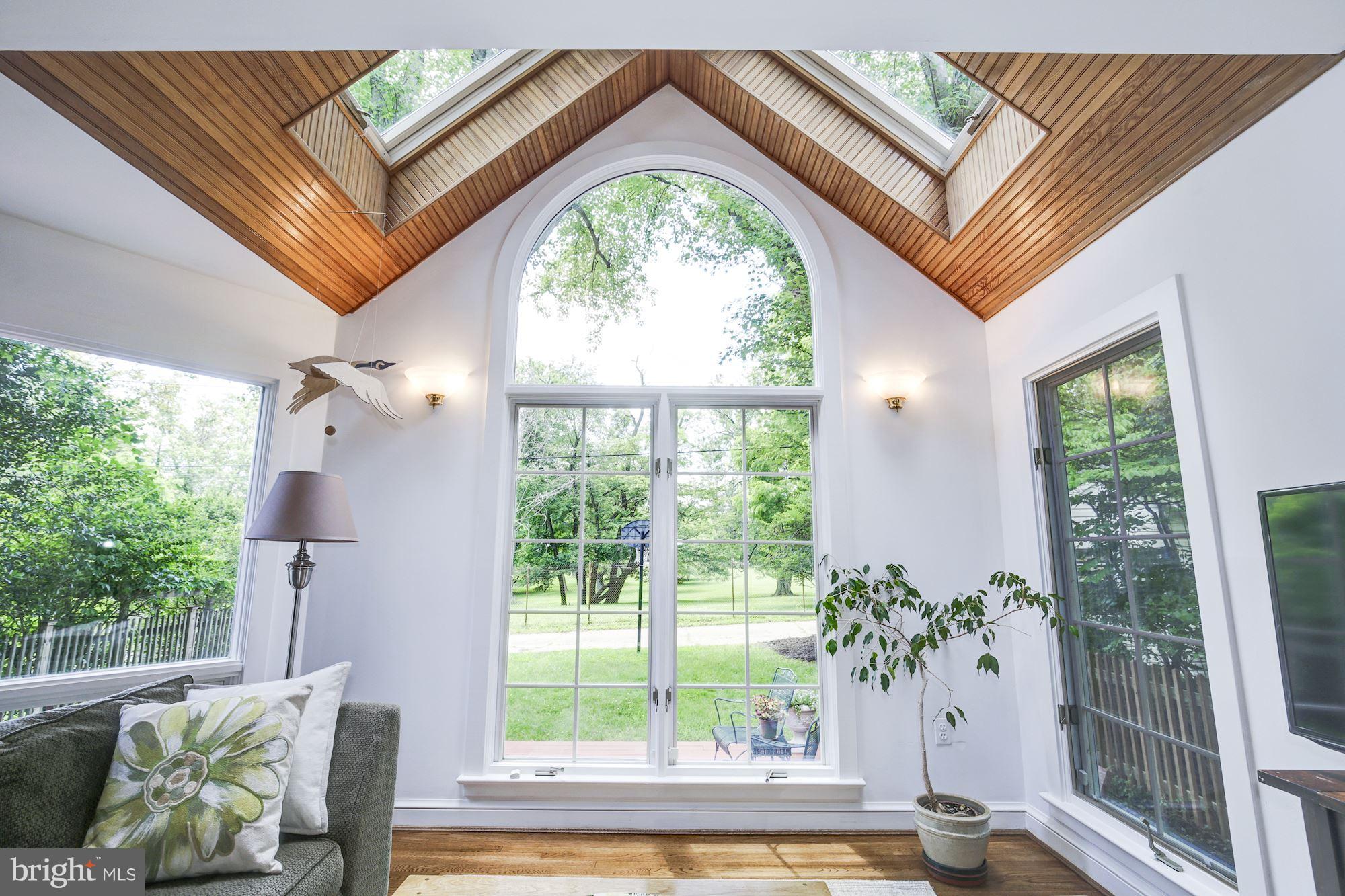 2818 Rittenhouse Street Northwest Washington, DC 20015 - Photo 13 of 30 Family Room