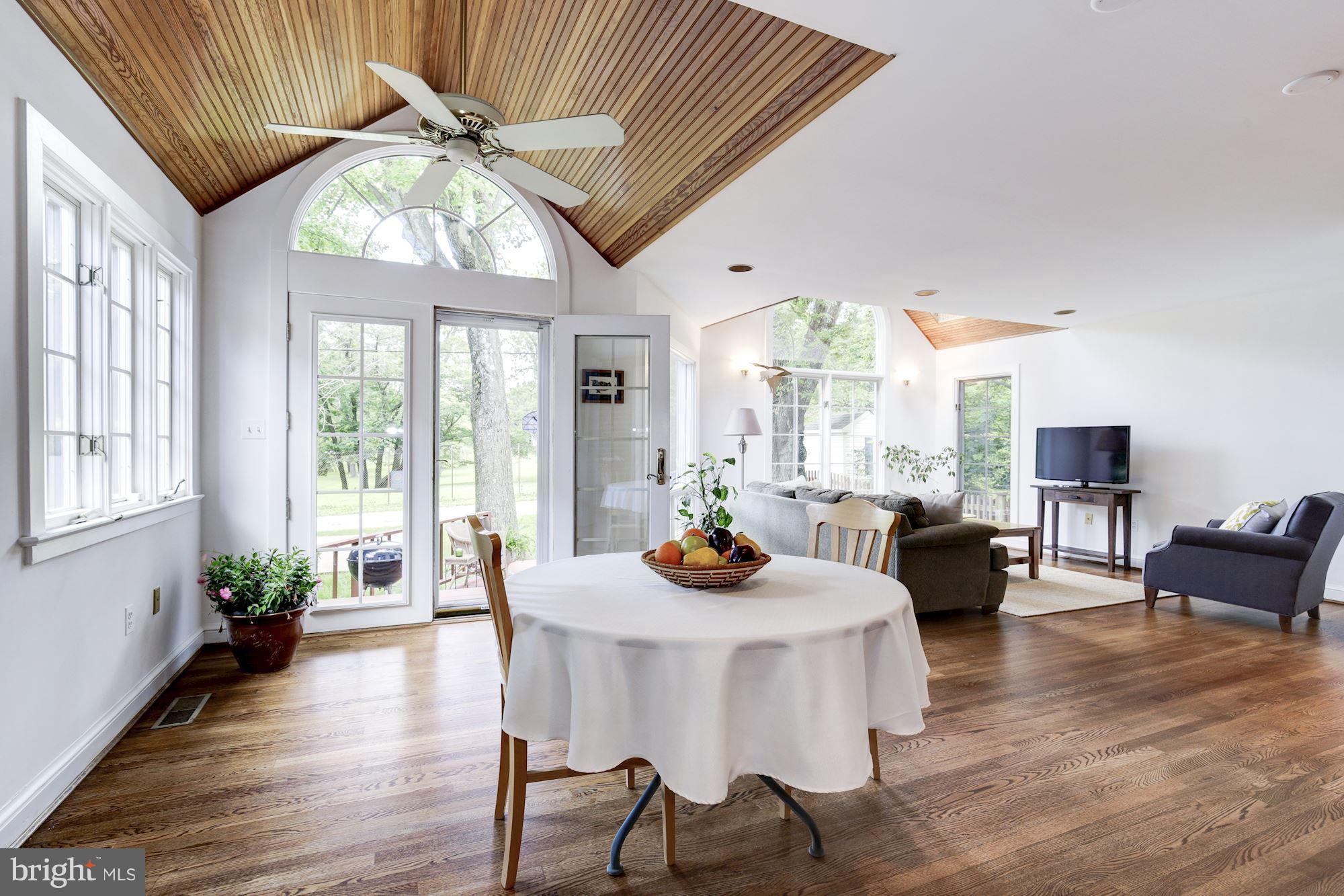 2818 Rittenhouse Street Northwest Washington, DC 20015 - Photo 14 of 30 Family Room