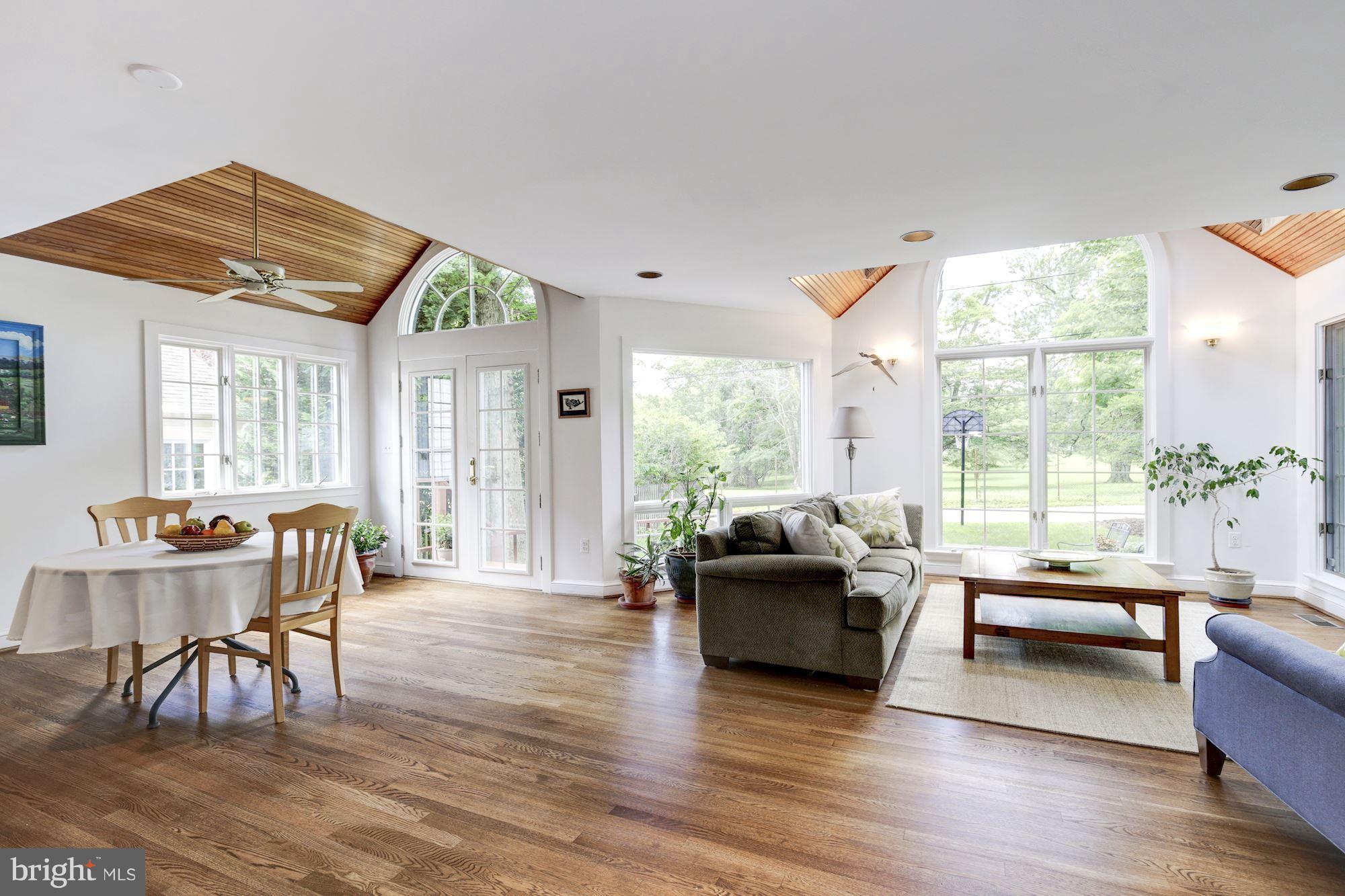 2818 Rittenhouse Street Northwest Washington, DC 20015 - Photo 9 of 30 Family Room