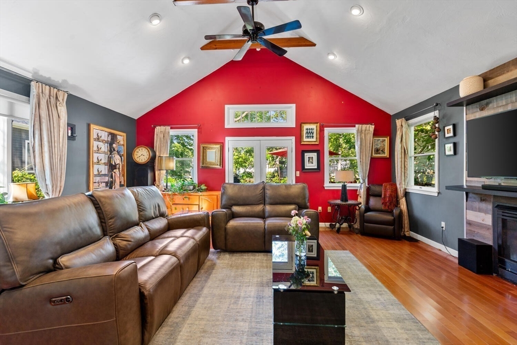 28 Gordon Road Medford, MA 02155 - Photo 2 of 42