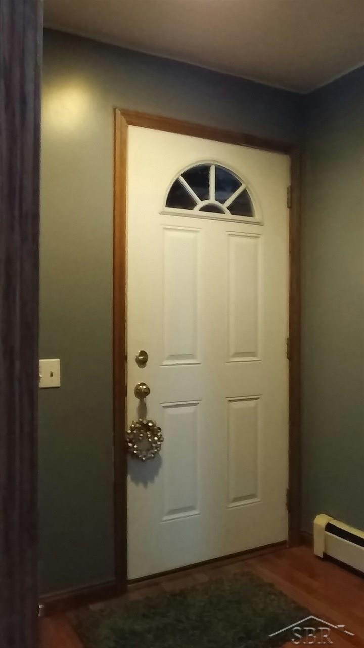 2246 West Gary Road Montrose, MI 48457 - Photo 6 of 16 Back room Entry