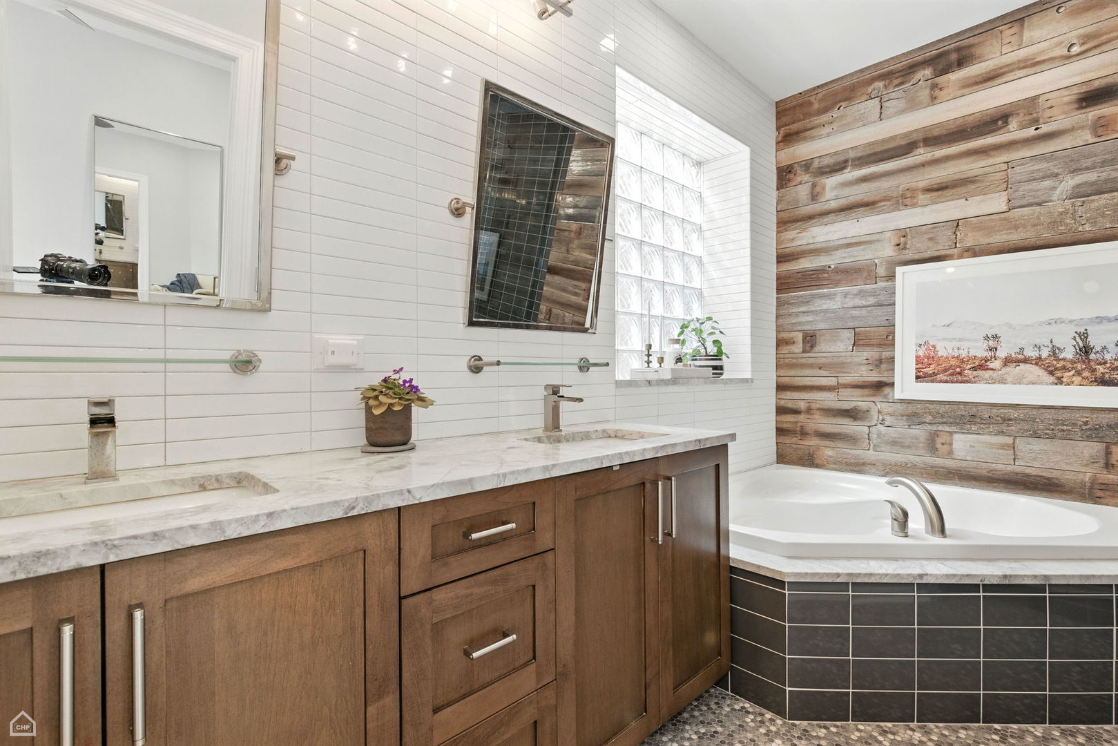1031 West Monroe Street, Unit 4 Chicago, IL 60607 - Photo 15 of 22 Gallery Image 15