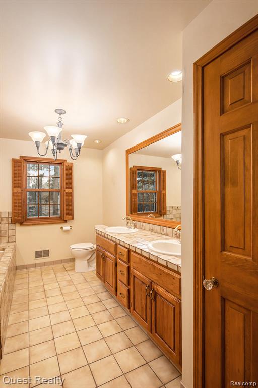 49830 Shelby Road Utica, MI 48317 - Photo 23 of 54 Gallery Image 23