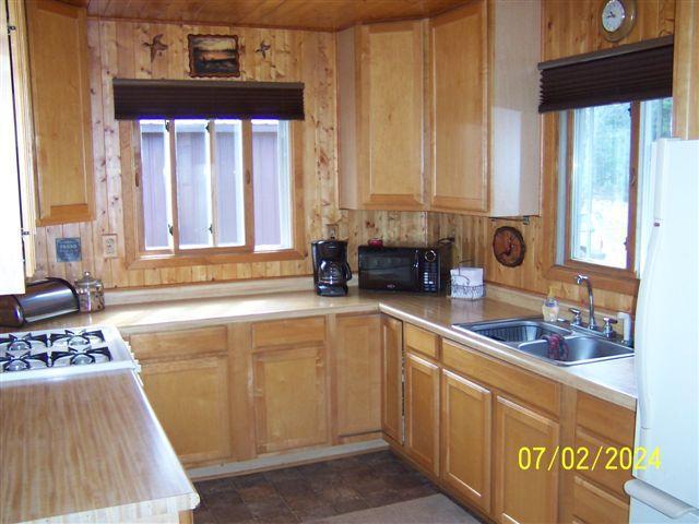 8681 Choate Road Ewen, MI 49925 - Photo 2 of 18 Gallery Image 2