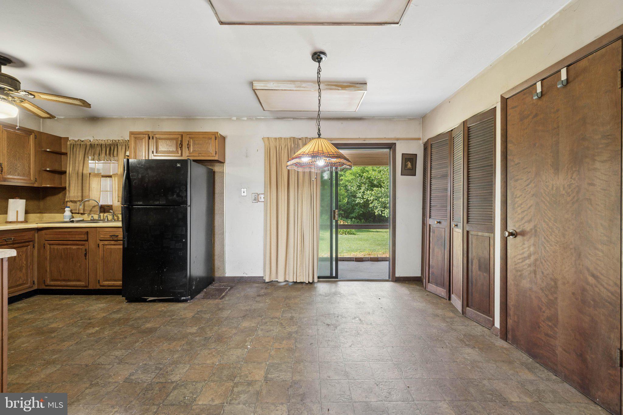 4931 West Feeser Road Taneytown, MD 21787 - Photo 11 of 65 Dining Area
