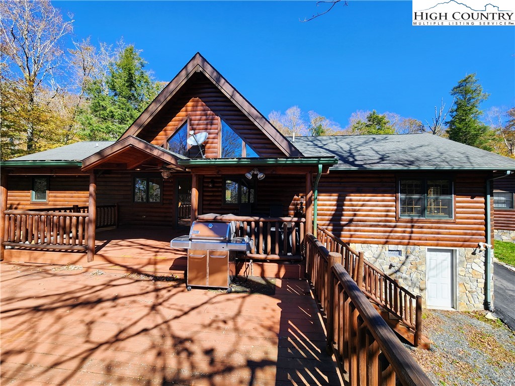 395 Rough Ridge Road Sugar Mountain, NC 28604 - Photo 33 of 42 Gallery Image 33